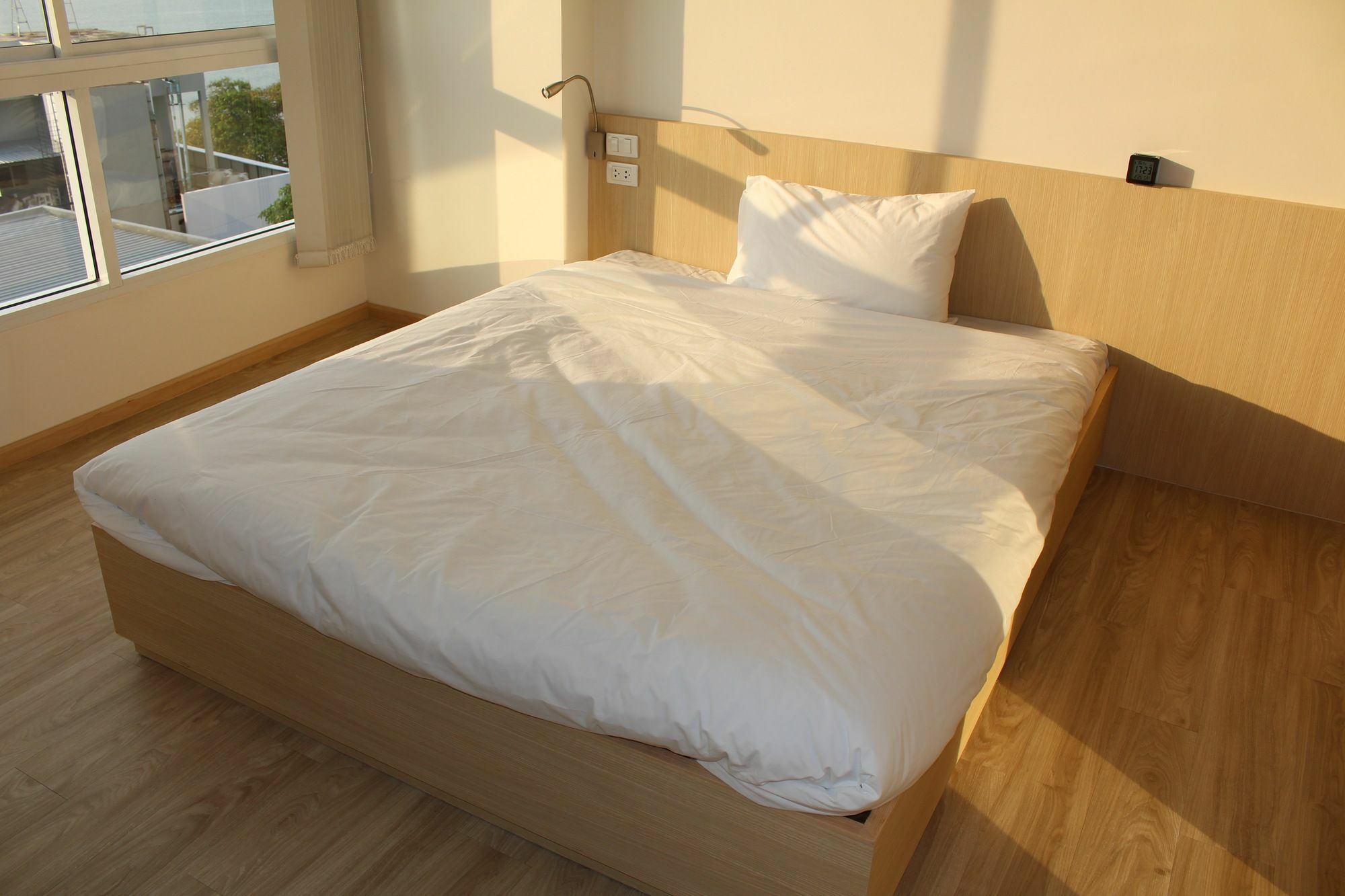 Karin Hotel & Service Apartment - Sha Extra Plus Si Racha Exteriér fotografie